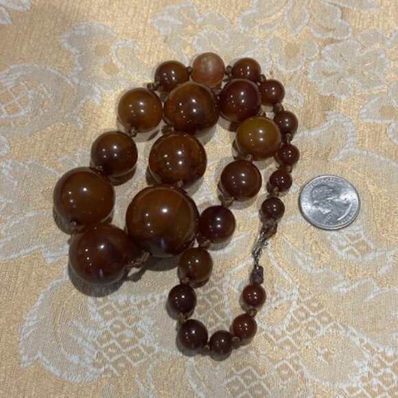 20” BAKELITE Marbled Brown Graduated Round Bead NECKLACE - Picture 8 of 9